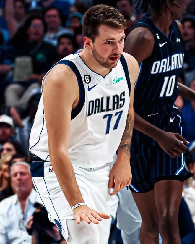 无可争议的 无可争议的